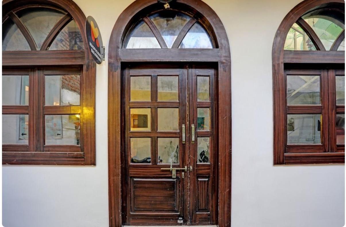 A Pousada Madpackers Khajurāho Exterior foto